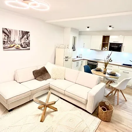 Scandi Mit Terrasse Und Parkplatz Apartment Karlsruhe