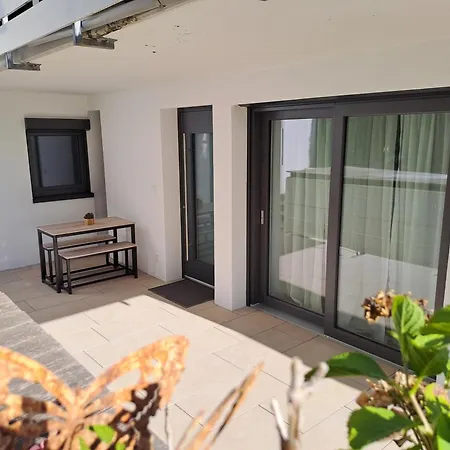 Apartment Scandi Mit Terrasse Und Parkplatz *